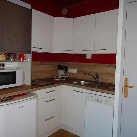 Ensoleille, 4 Pers, Terrasse - Fr-1-464-115 Apartment *